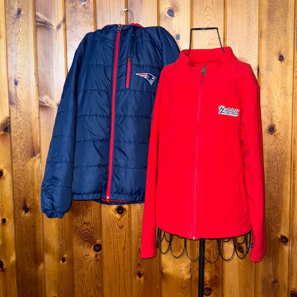 NFL Women's New England Patriots Navy Logo Insulated Full-Zip Puffer Jacket M - Picture 9 of 9